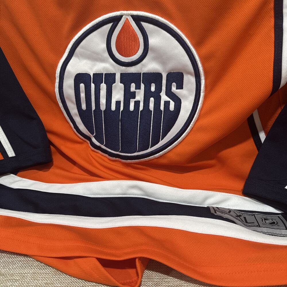 NHL Edmonton Oilers Jersey Stitched Youth Size Large/ X-Large - Picture 2 of 5